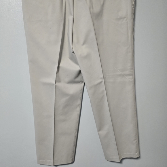 Dockers Signature Classic Fit Khaki Pants Size  40/30 - Picture 11 of 13